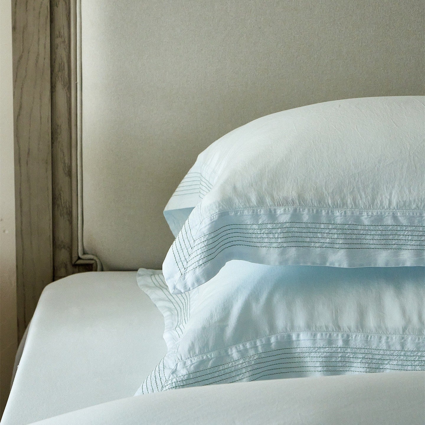 Dreamline Stitch Lyocell Bedding Set