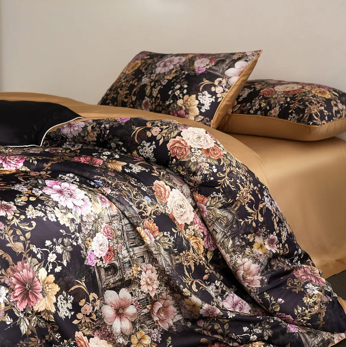 Cyria Midnight Garden Floral Egyptian Cotton Bedding Set