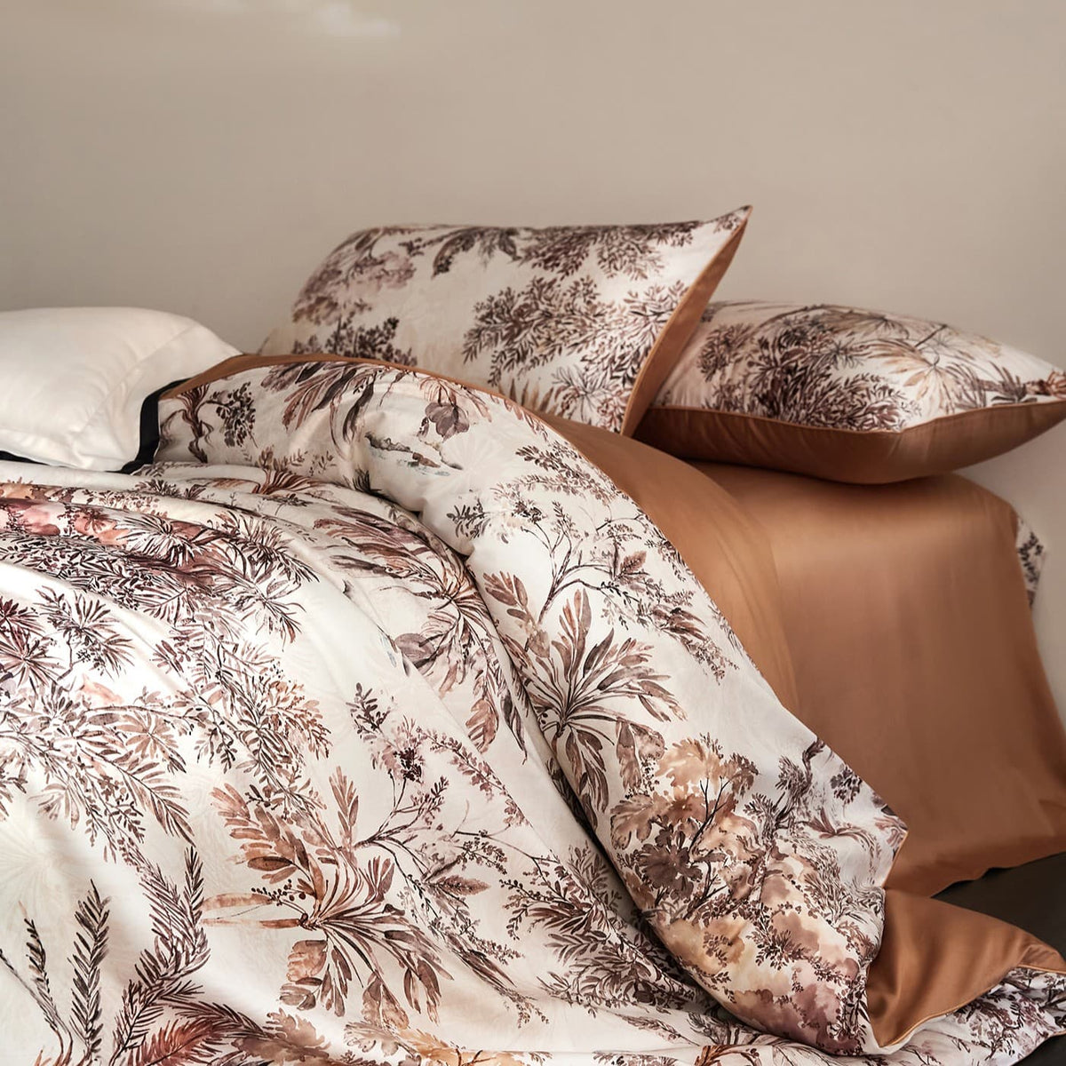 Savona Sunlit Canopy Botanical Egyptian Cotton Bedding Set