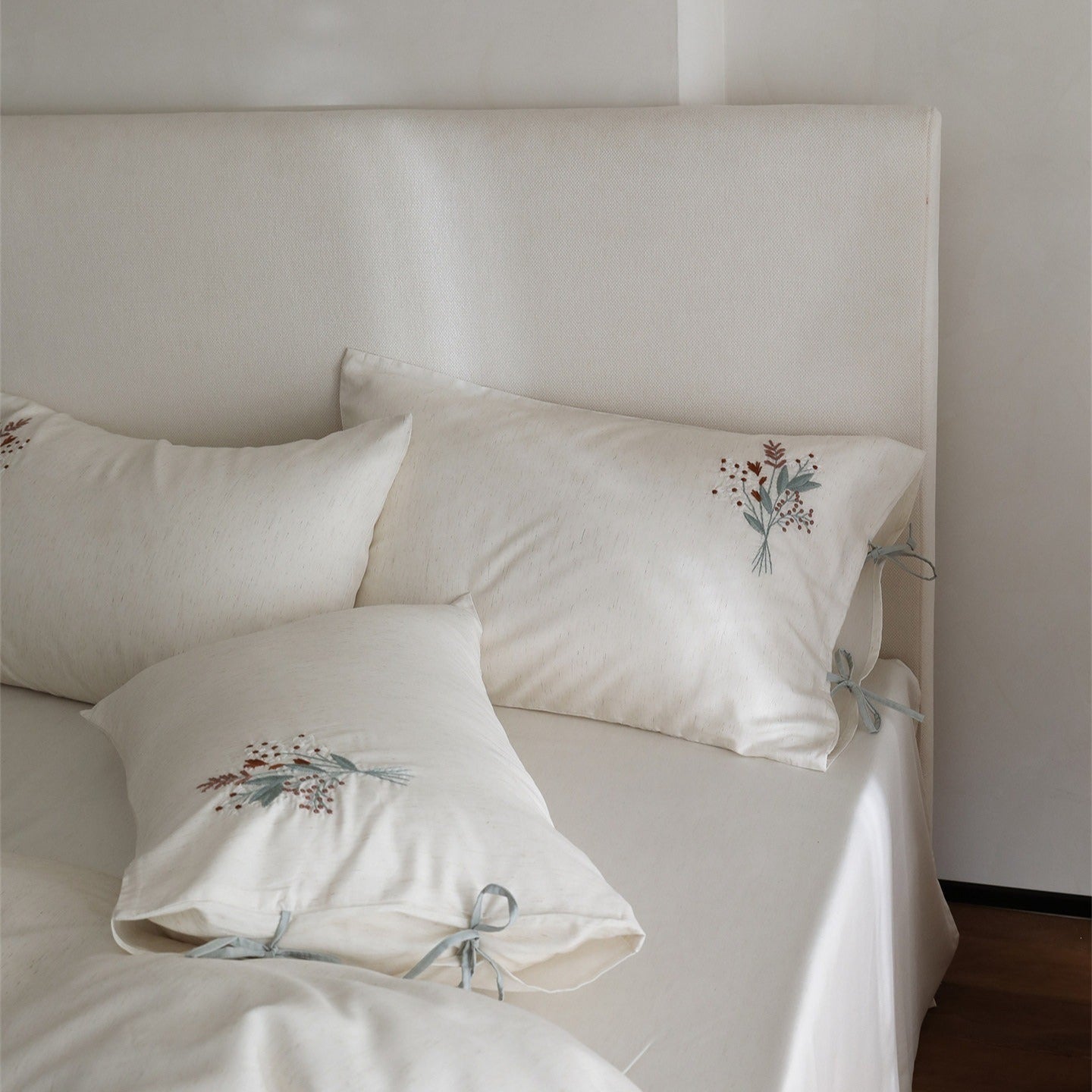 Wildflower Bow Bedding Set