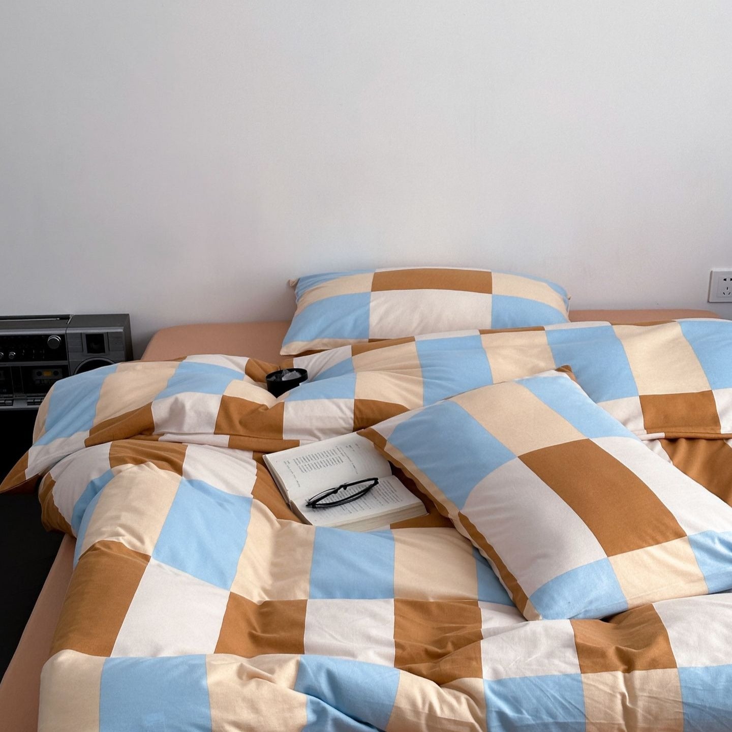 Funky Checkered Bedding Set