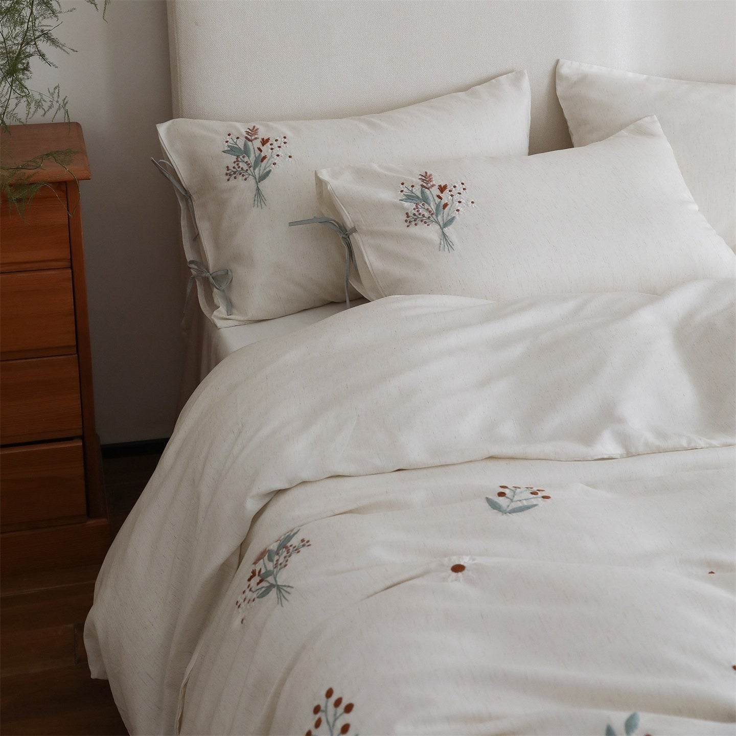 Wildflower Bow Bedding Set