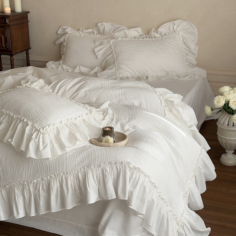 Time Line Bedding Set