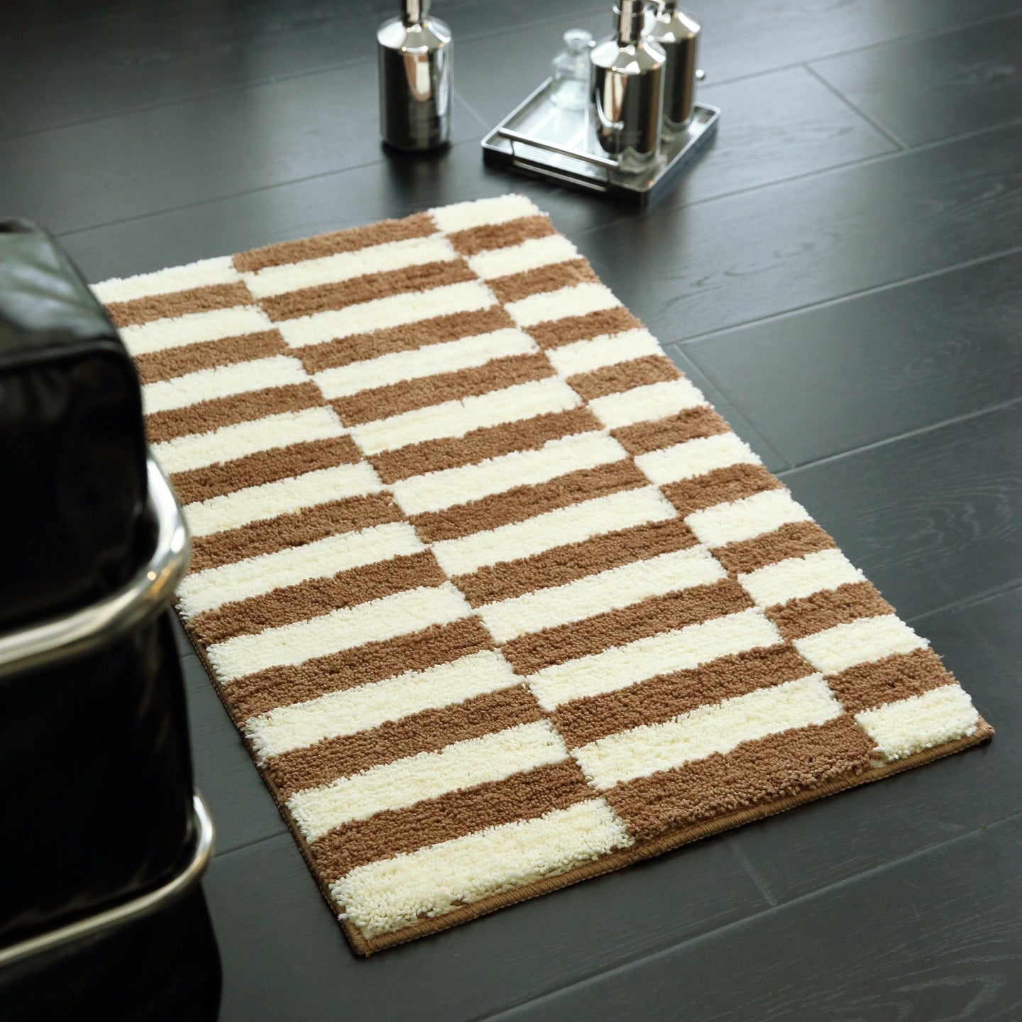 Vintage Checker Fluffy Rug