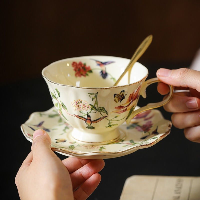 Hummingbird in Spring Teacup Set