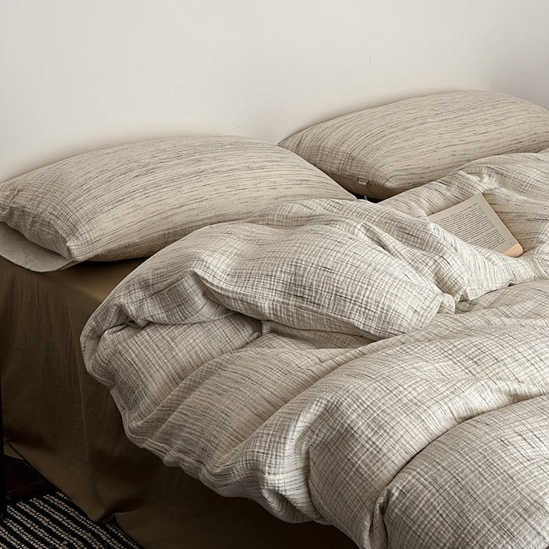 Minimal Sketch Stripe Bedding Set