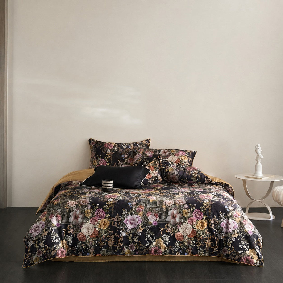 Cyria Midnight Garden Floral Egyptian Cotton Bedding Set