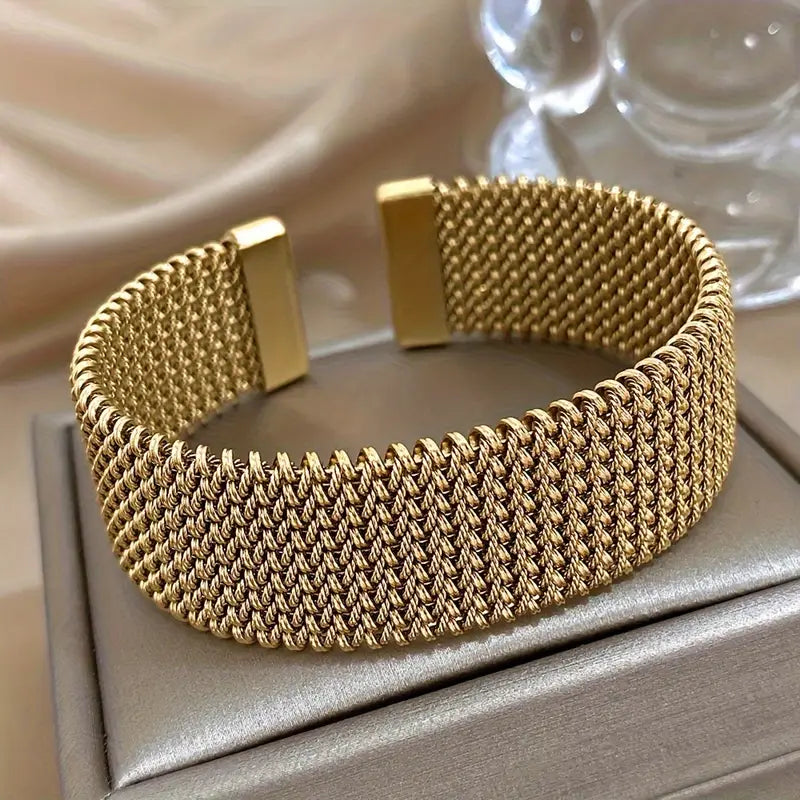 Vellé Open Mesh Bracelet