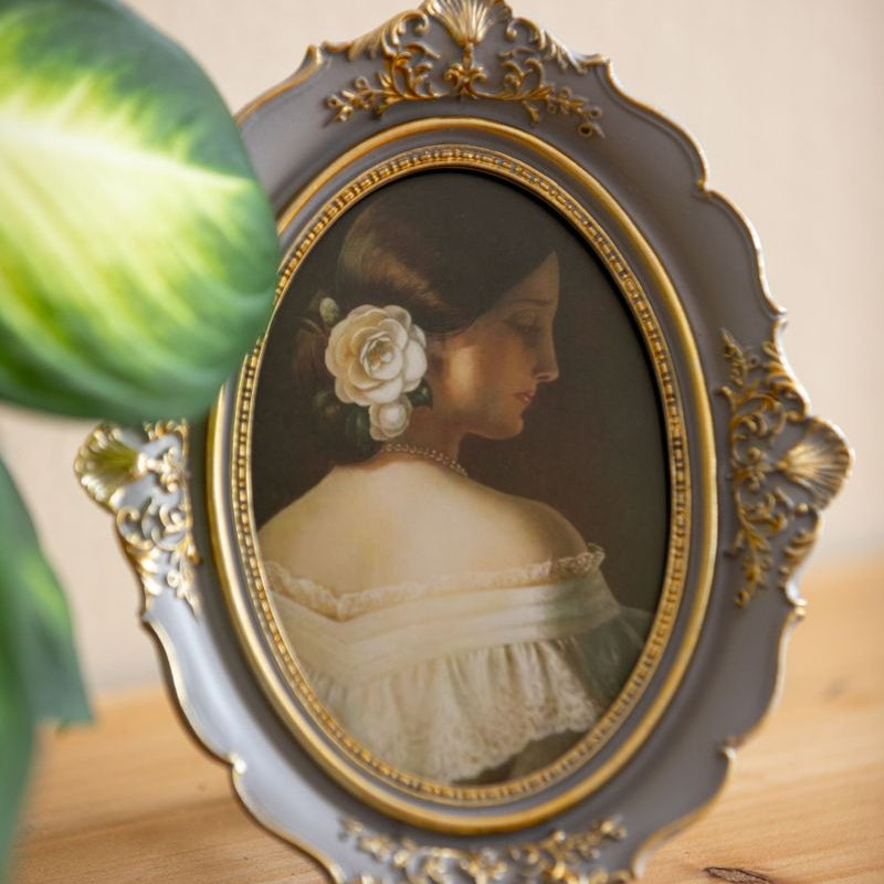 European Palace Oval Frame