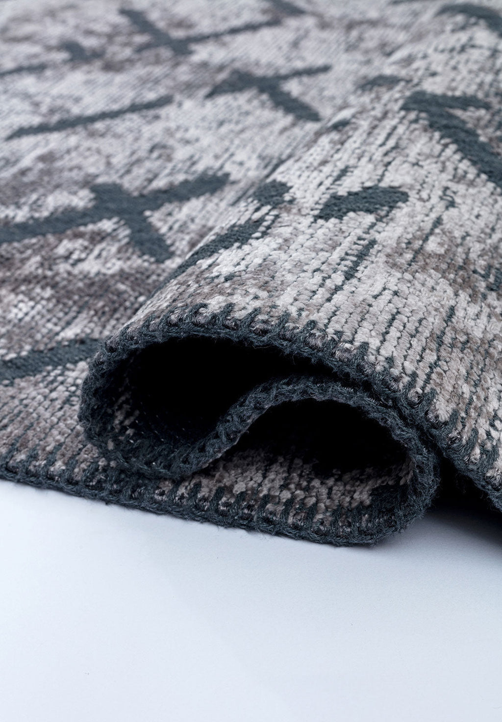 Mystique Light Grey Rug