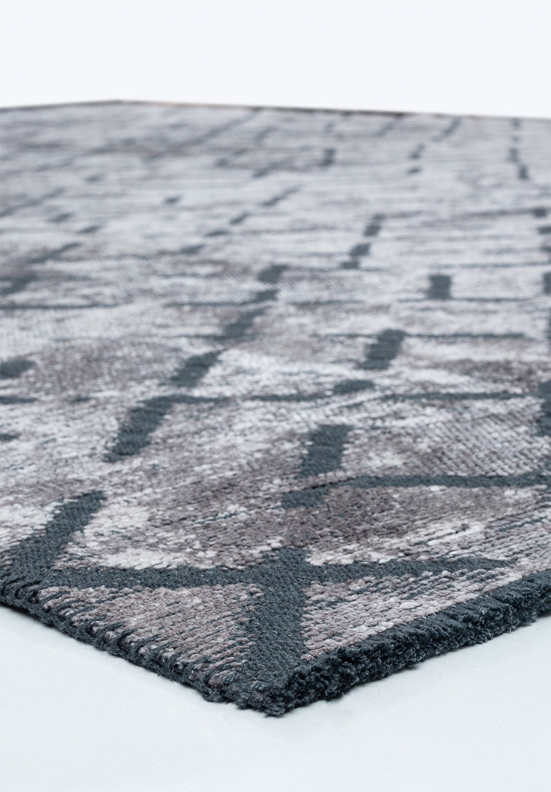 Mystique Light Grey Rug