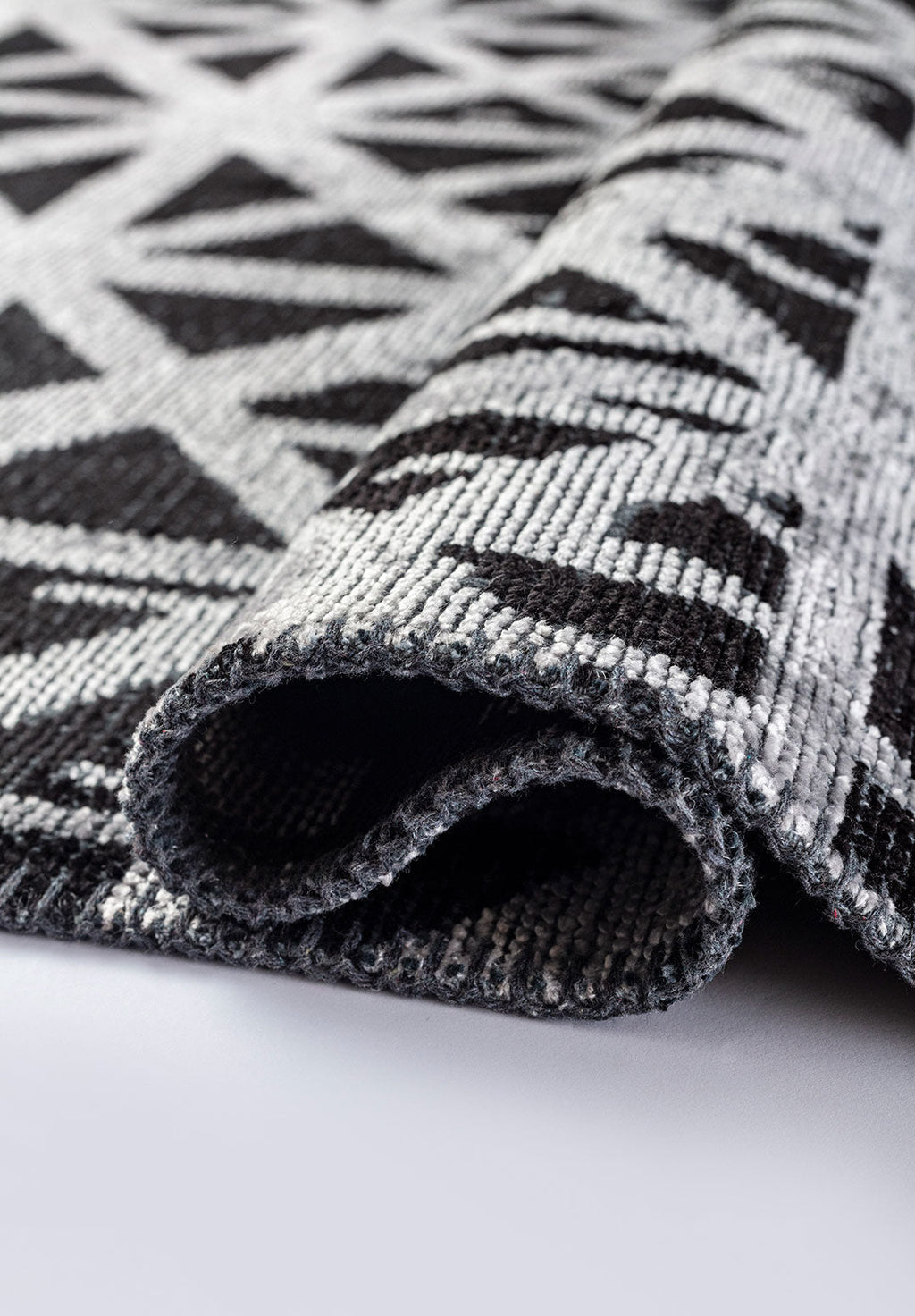 Torino Black - Light Grey Rug