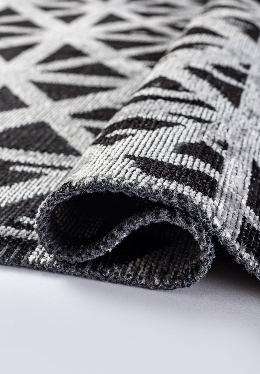 Torino Black - Light Grey Rug