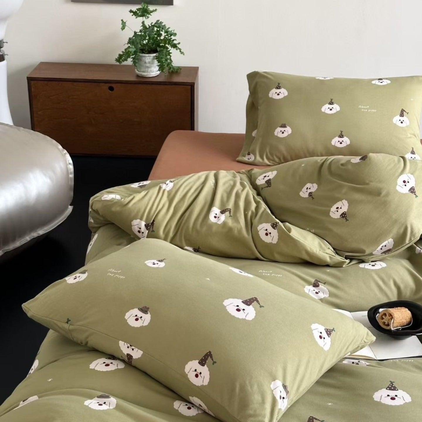 Squirrel & Acorn Dots Bedding Set