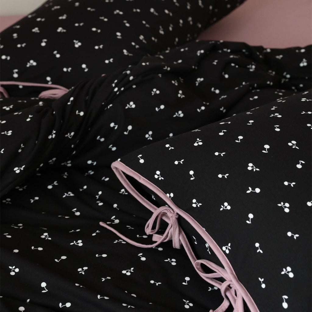 Cherry Ribbon Bedding Set