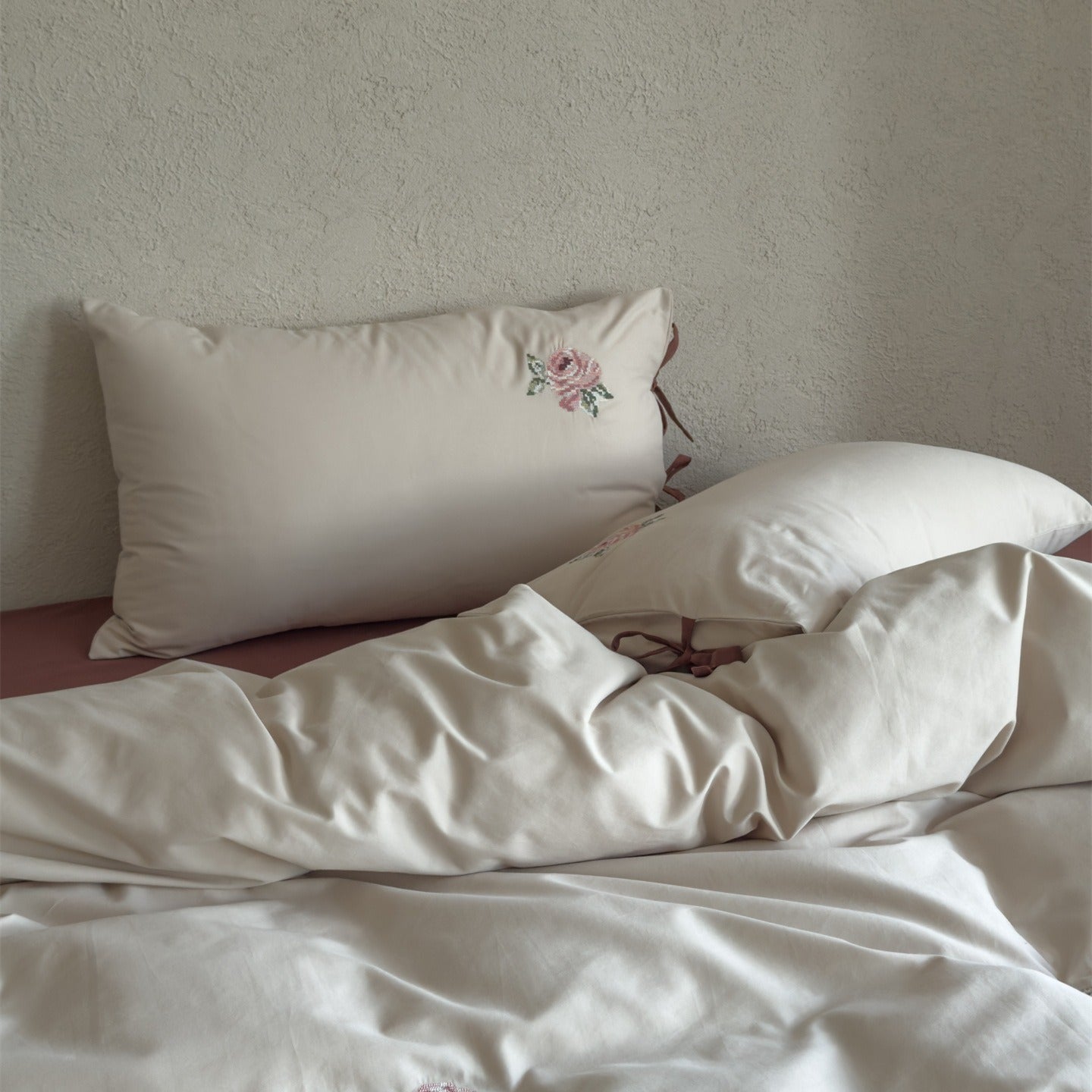 Retro Rose Garden Bedding Set