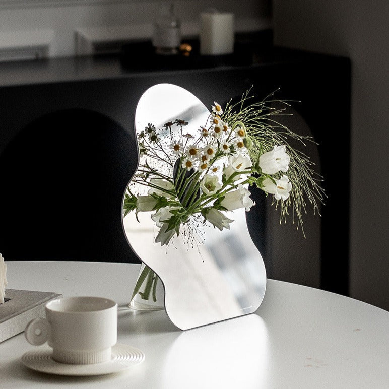 Soft Silhouette Vase