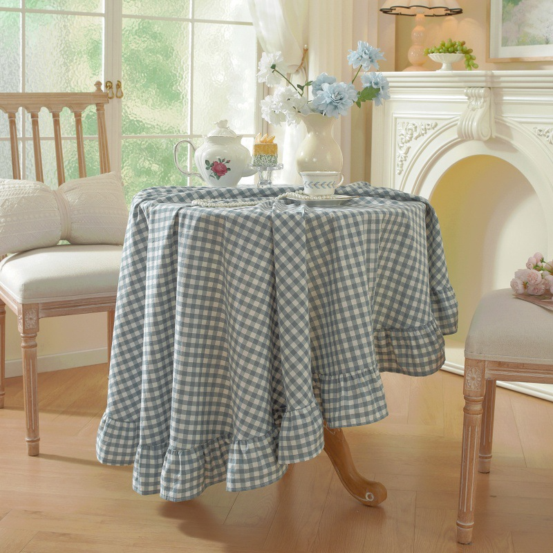 Dreamy Gingham Frill Tablecloth