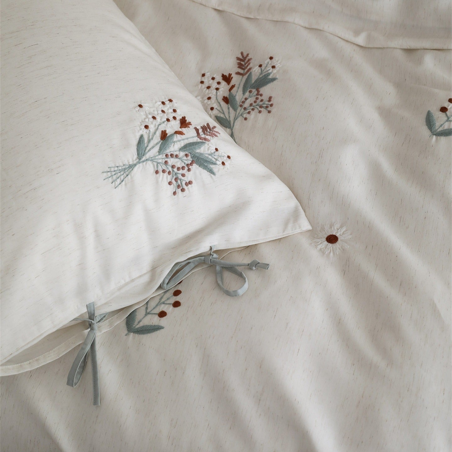 Wildflower Bow Bedding Set