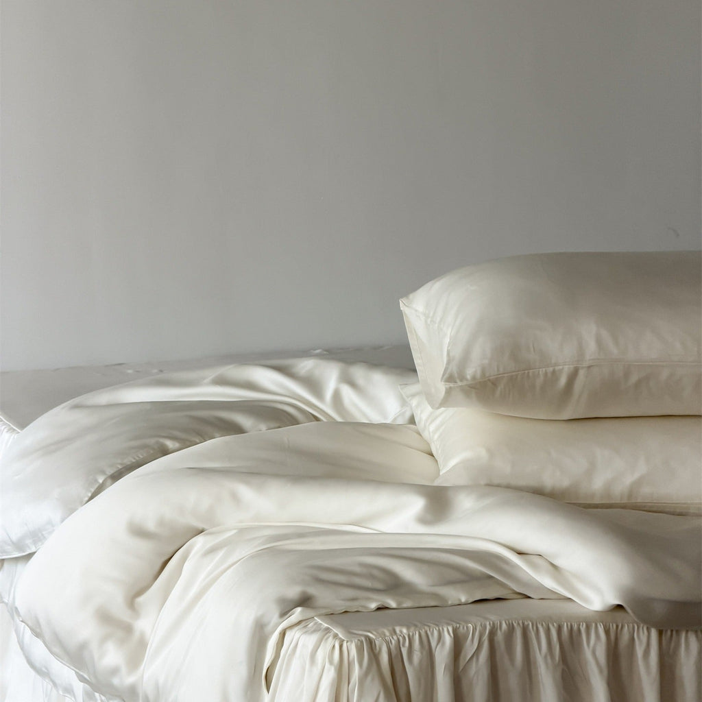 Ruffle Skirt Silky Bedding Set