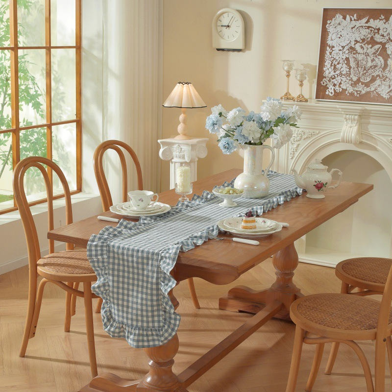 Picnic Party Ruffle Table Runner