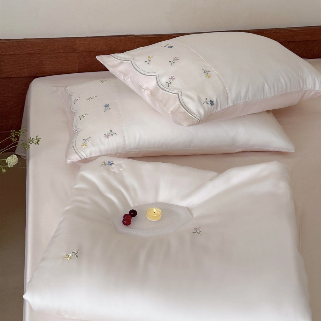 Mini Bloom Lyocell Summer Quilted Blanket