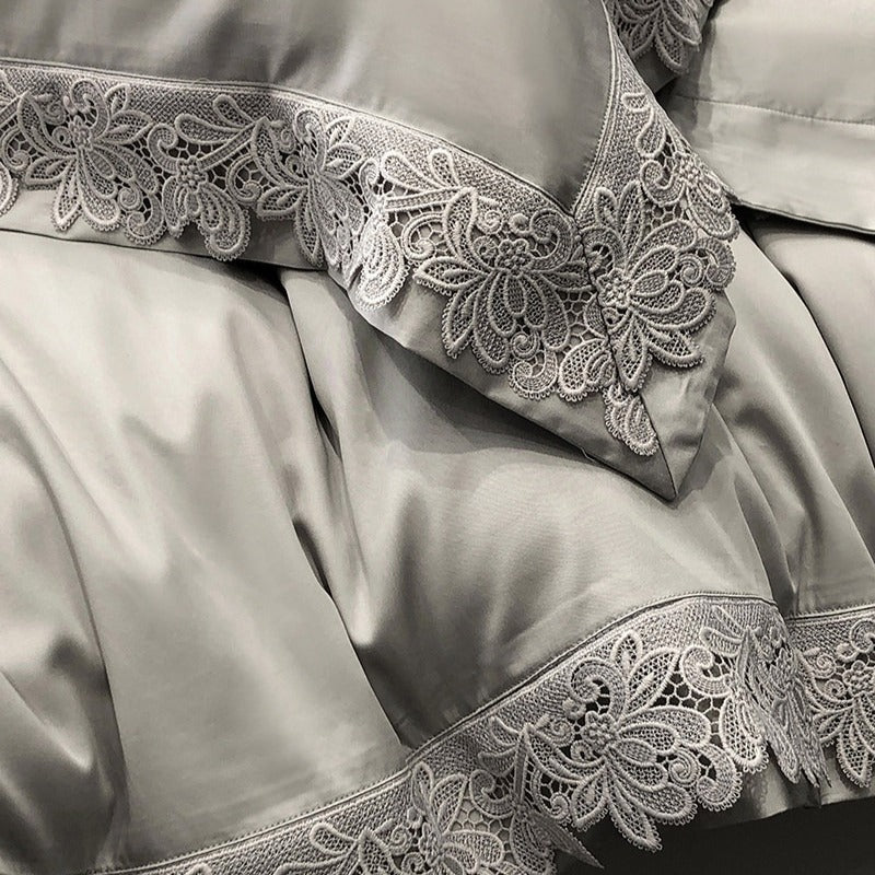 Alice Dream Bedding Set