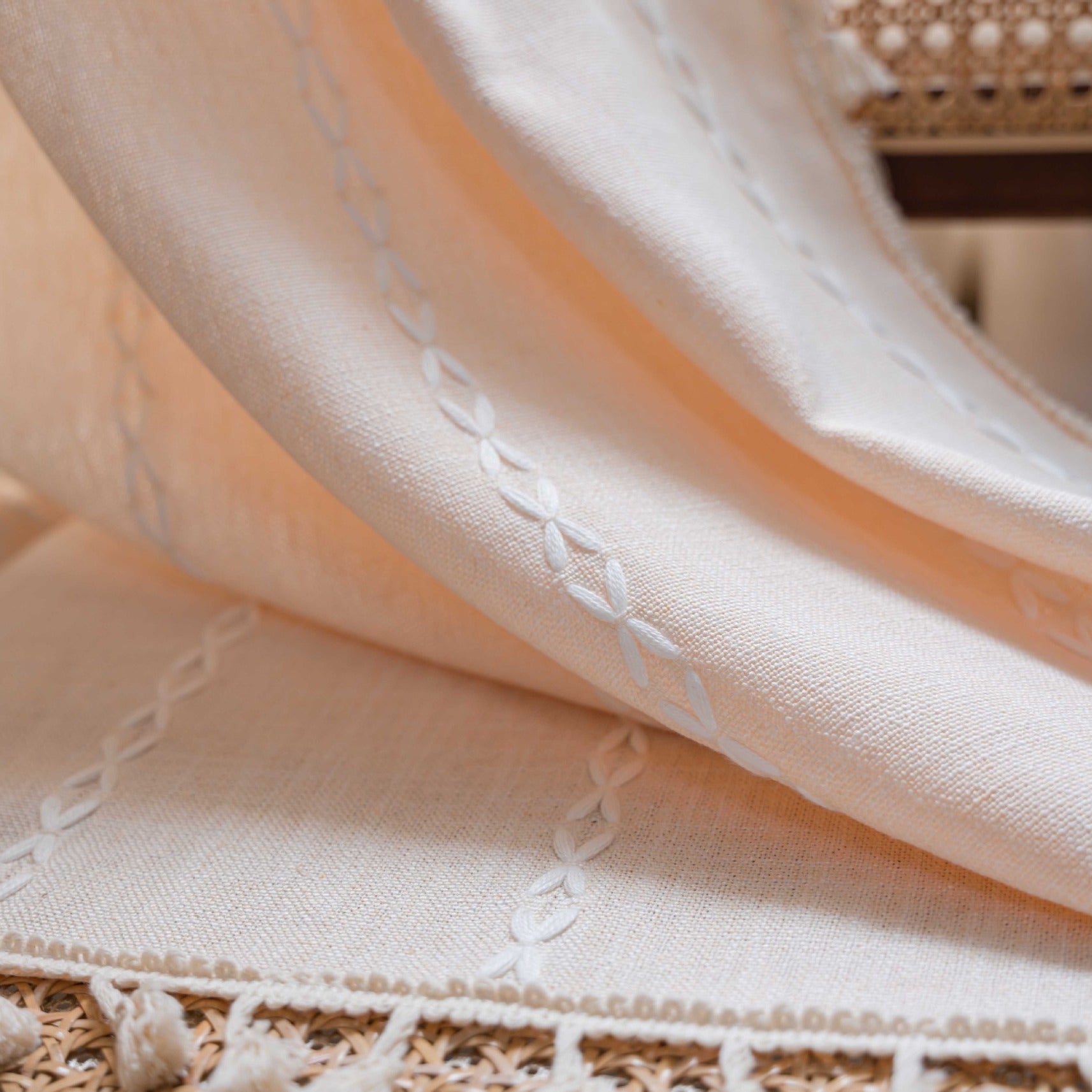 Magic Line Curtain