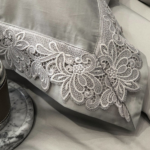 Alice Dream Bedding Set