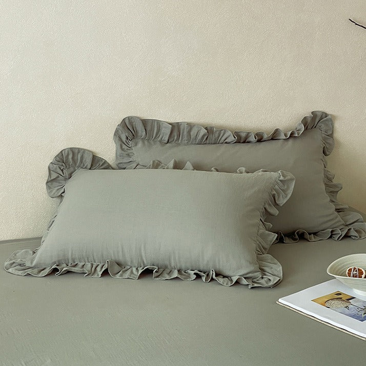 Ruffled Muslin Pillowcase Set
