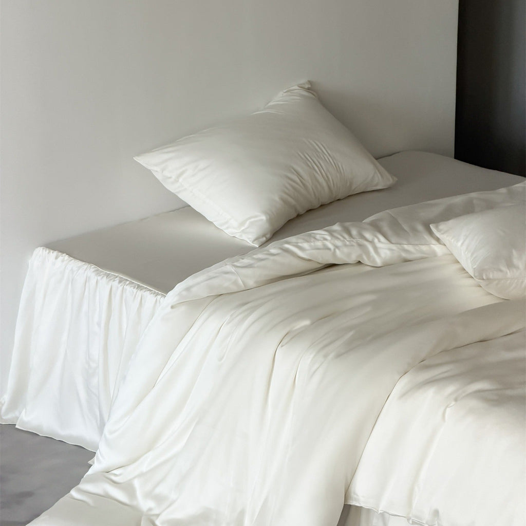 Ruffle Skirt Silky Bedding Set