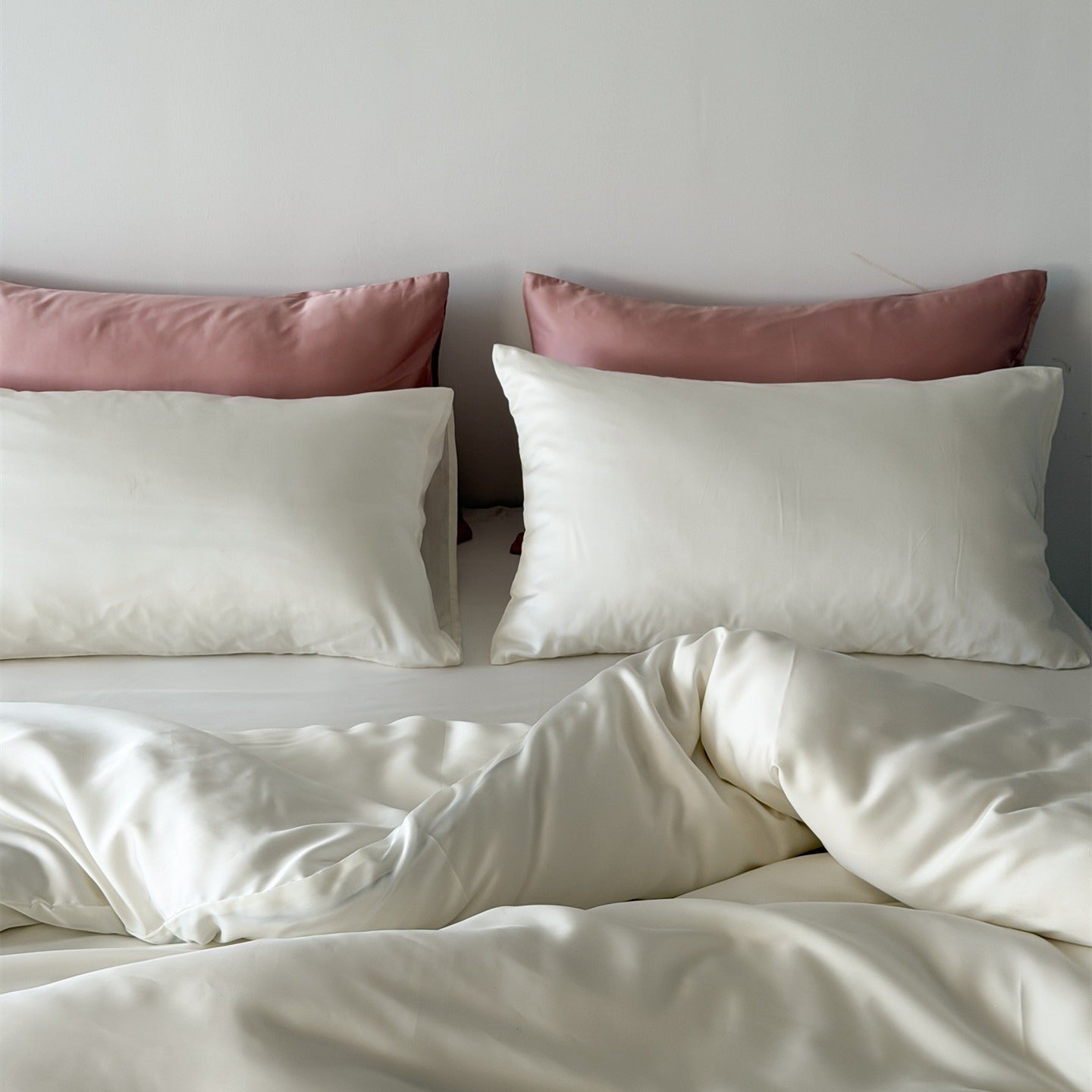Ruffle Skirt Silky Bedding Set