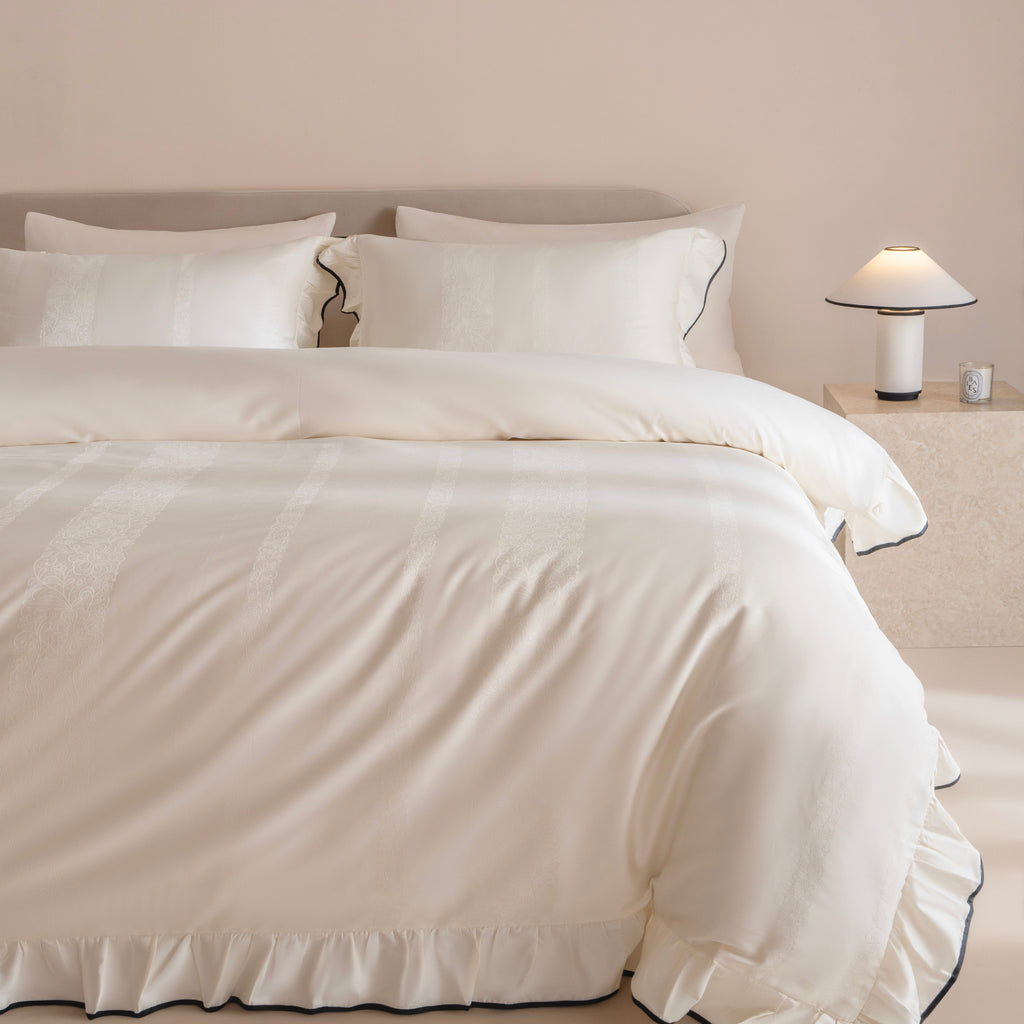 Royal Scalloped Bedding Set - FINAL SALE