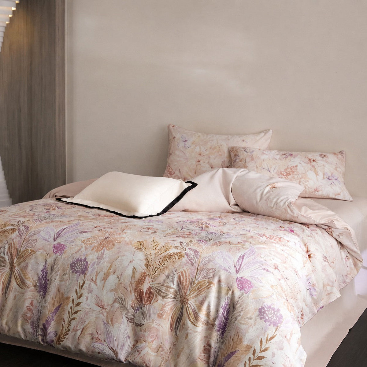 Lysora Blush Meadow Floral Egyptian Cotton Bedding Set