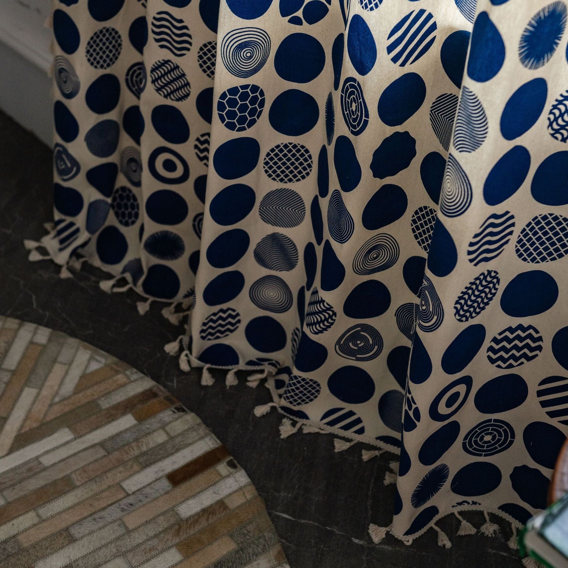 Blue Bubble Curtain