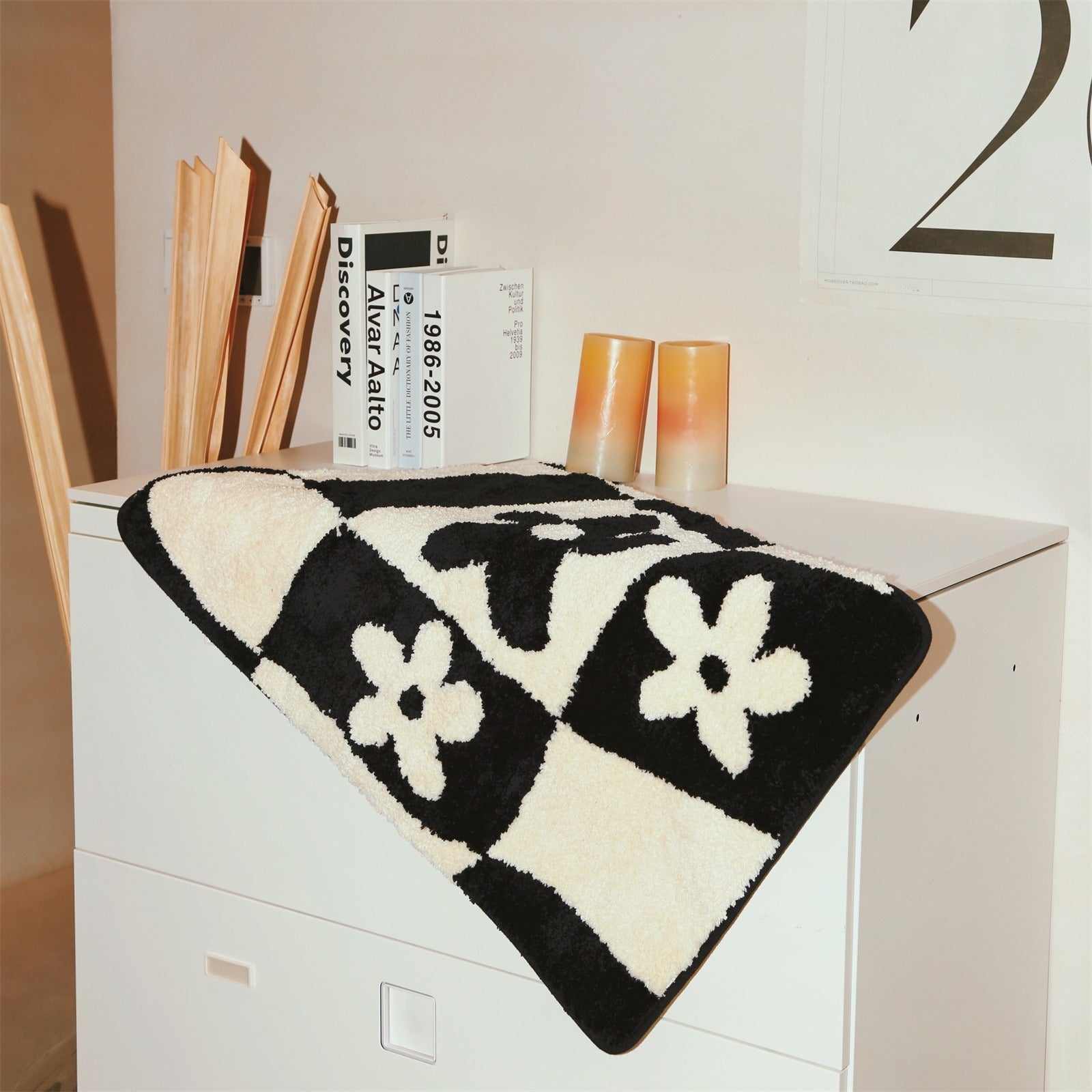 Checkerboard Daisy Bath Mat