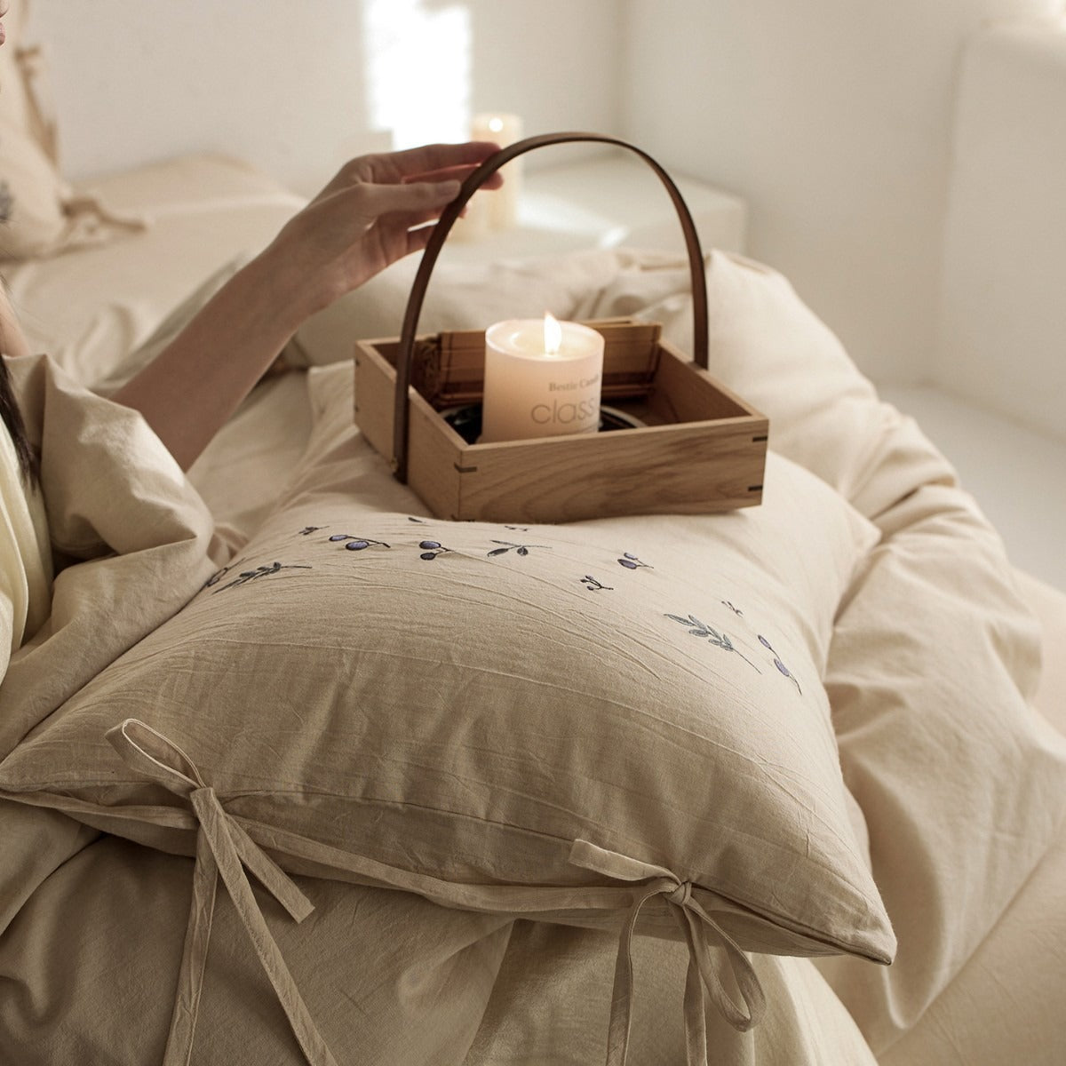 Sunlit Branch Bedding Set