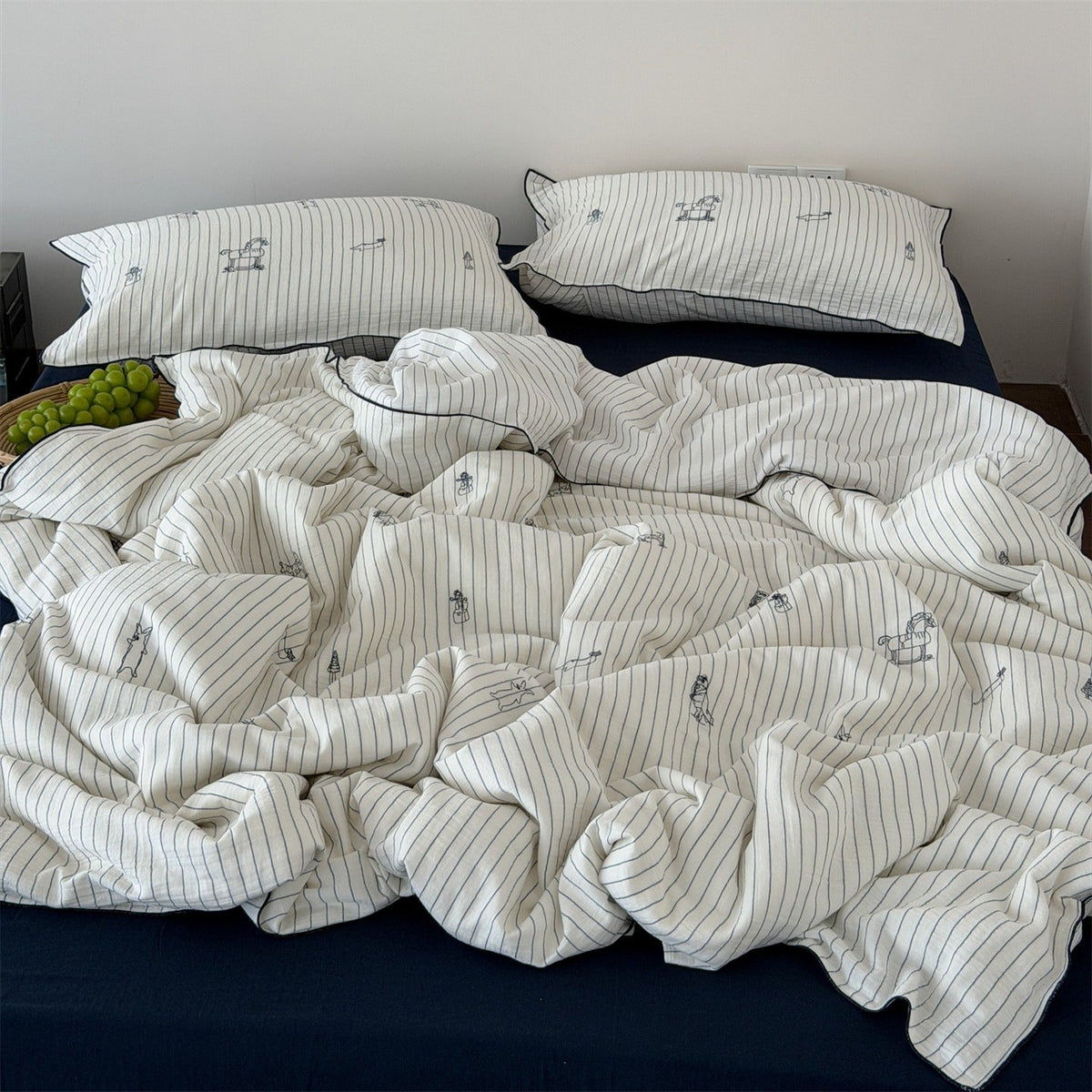 Line Wanderer Pinstripe Bedding Set