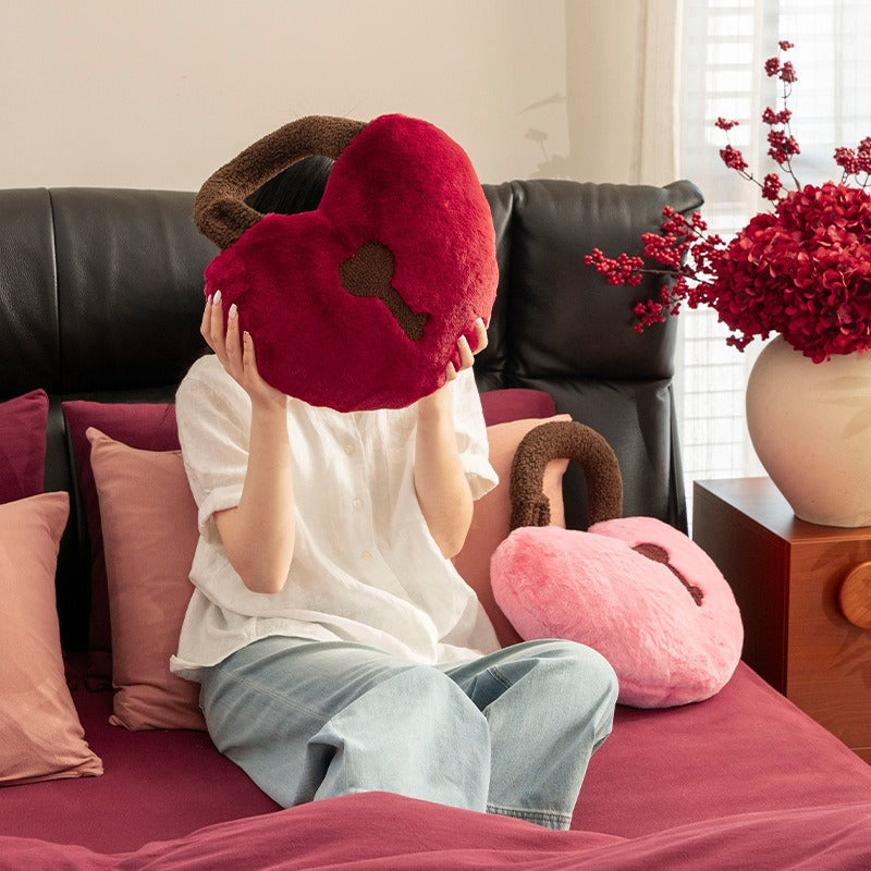 Love Lock Fuzzy Cushion Set
