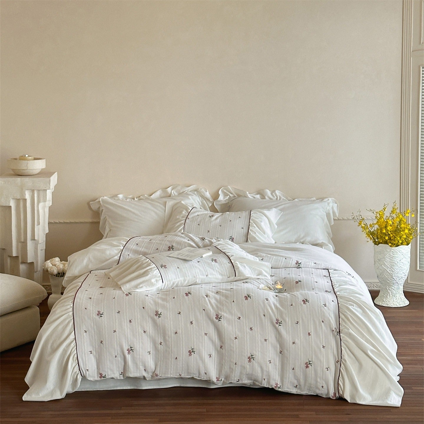 Berry Lane Ruffle Bedding Set