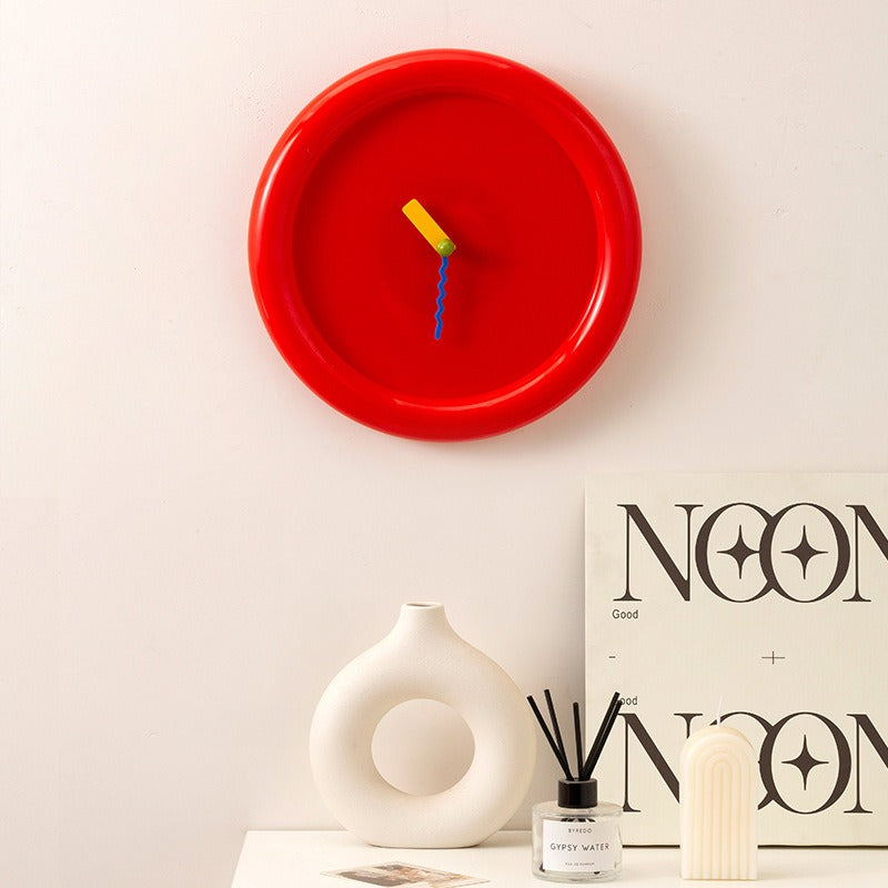 Peaceful Round Clock