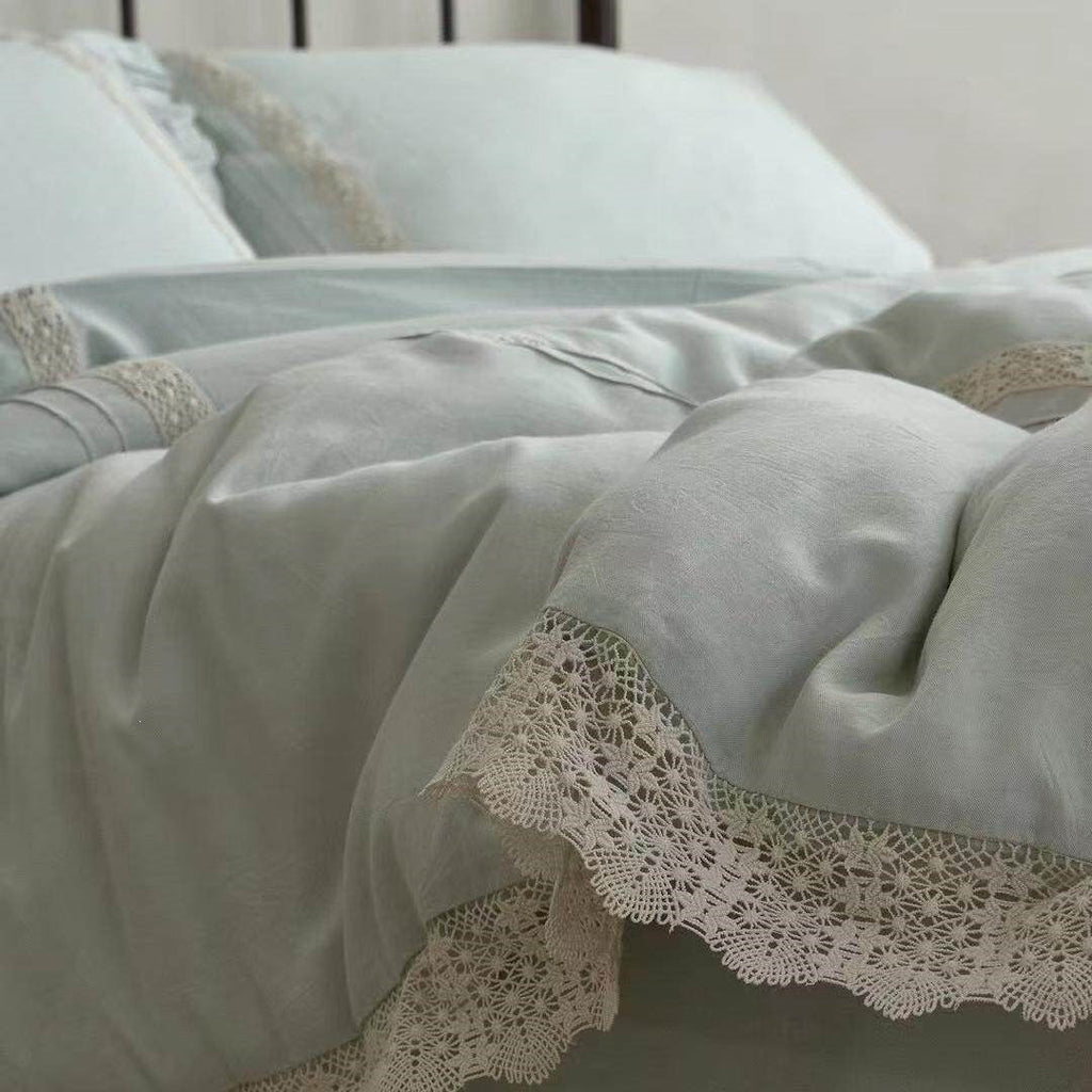 Dreamy Lace Trim Bedding Set