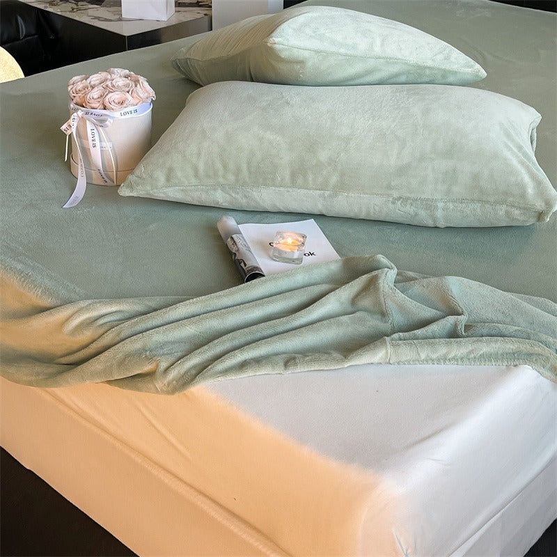 Warm Winter Fleece Pillowcase Set