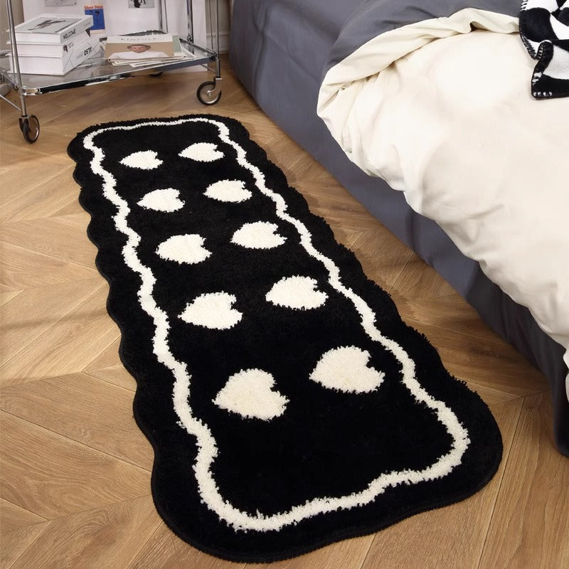Retro Heart Scalloped Rug