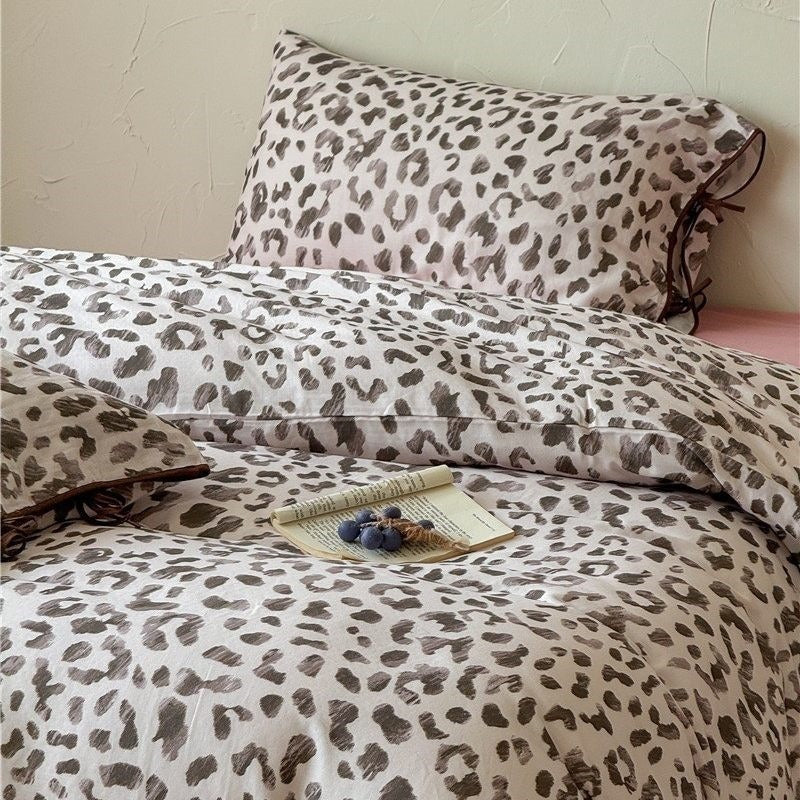 Tie-Knot Leopard Bedding Set