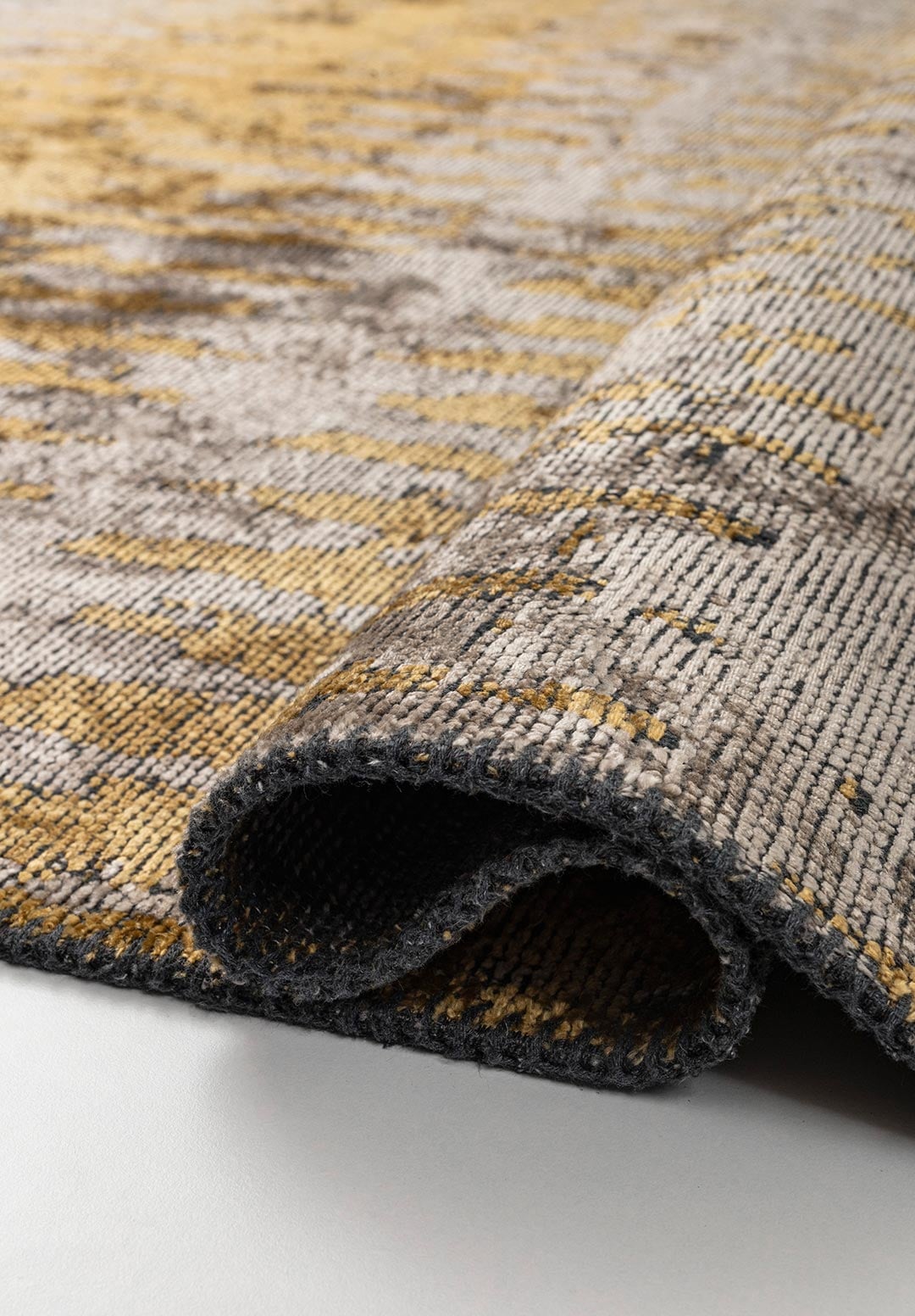 Echo Gold - Beige Rug