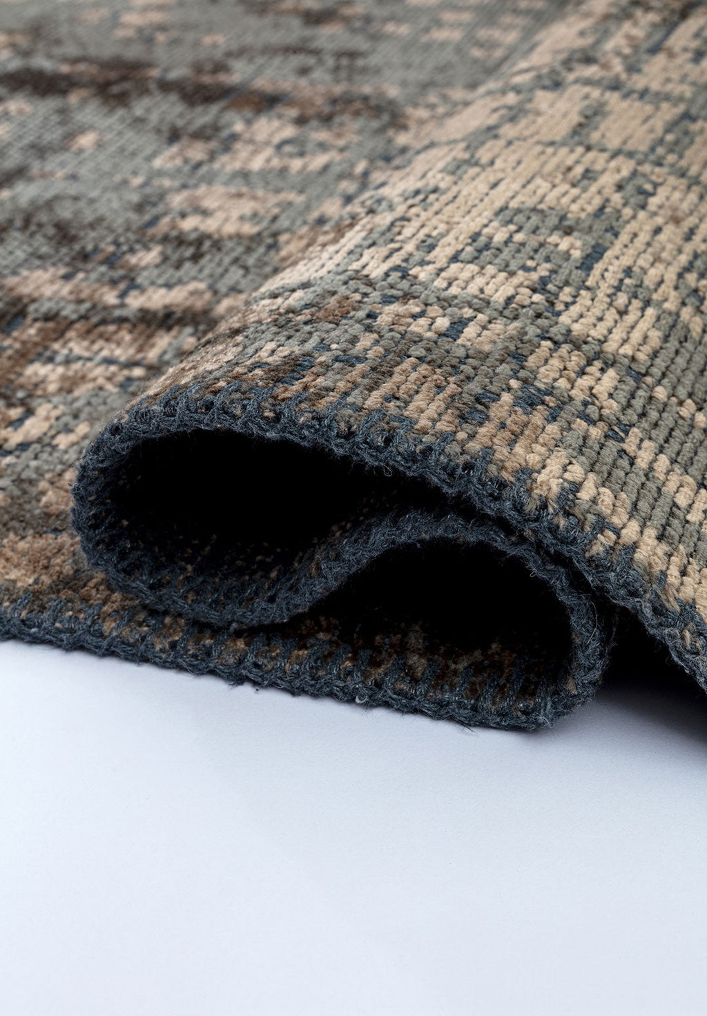 Pixel Anthracite - Dark Beige Rug