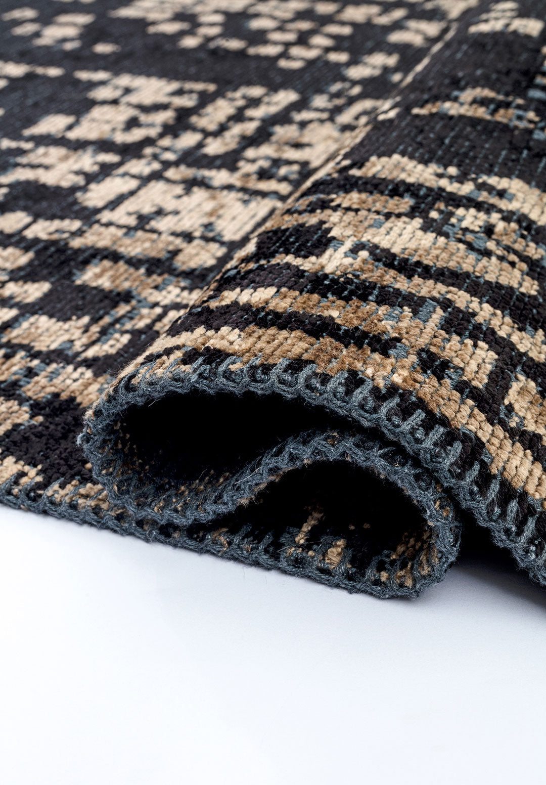 Pixel Black - Dark Beige Rug