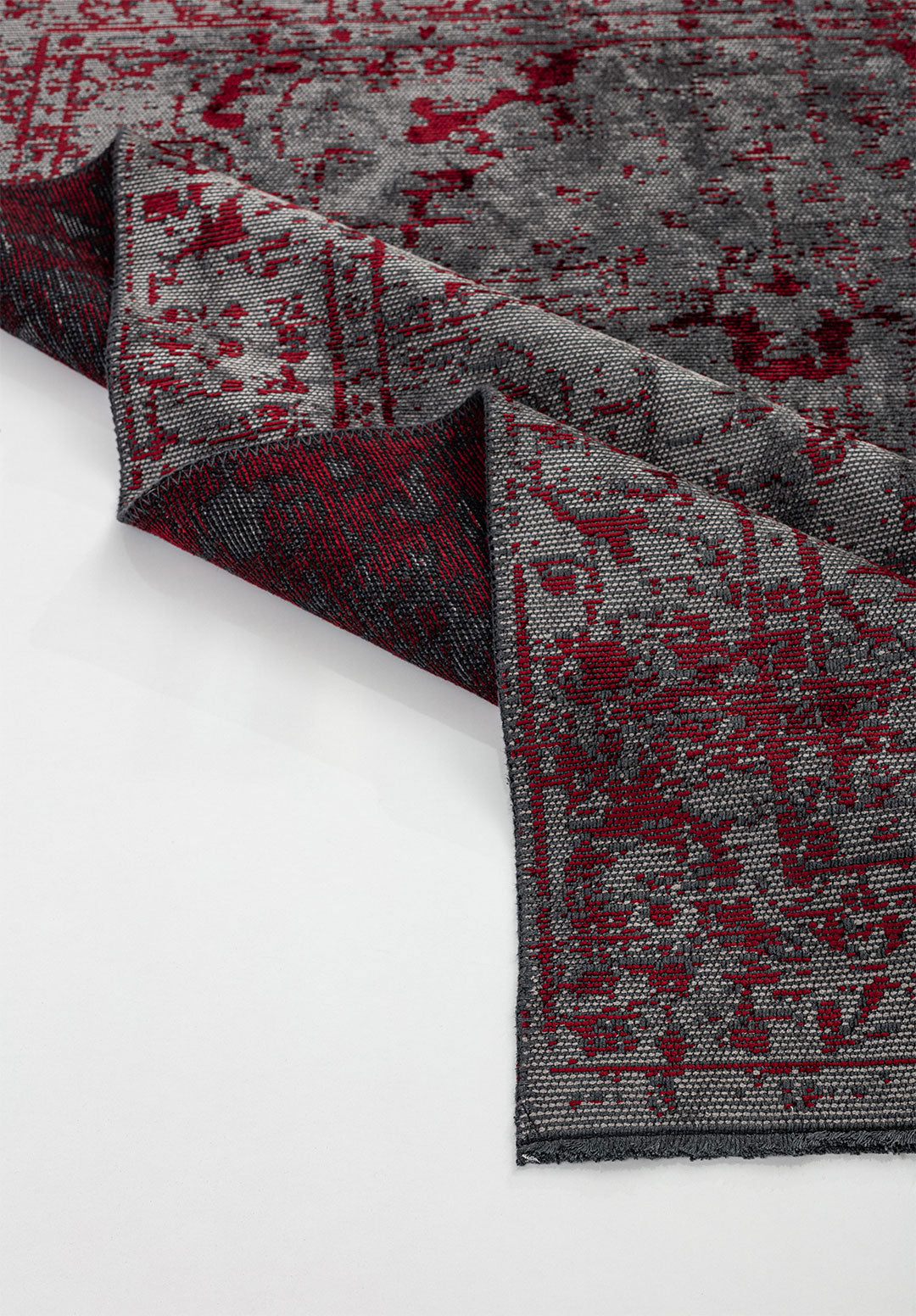 Ivy Grey - Red Rug