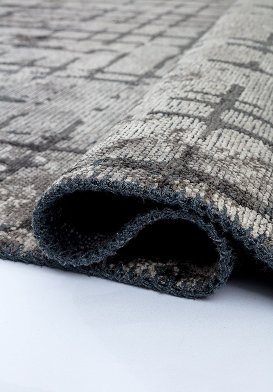 Axis Anthracite - Beige Rug